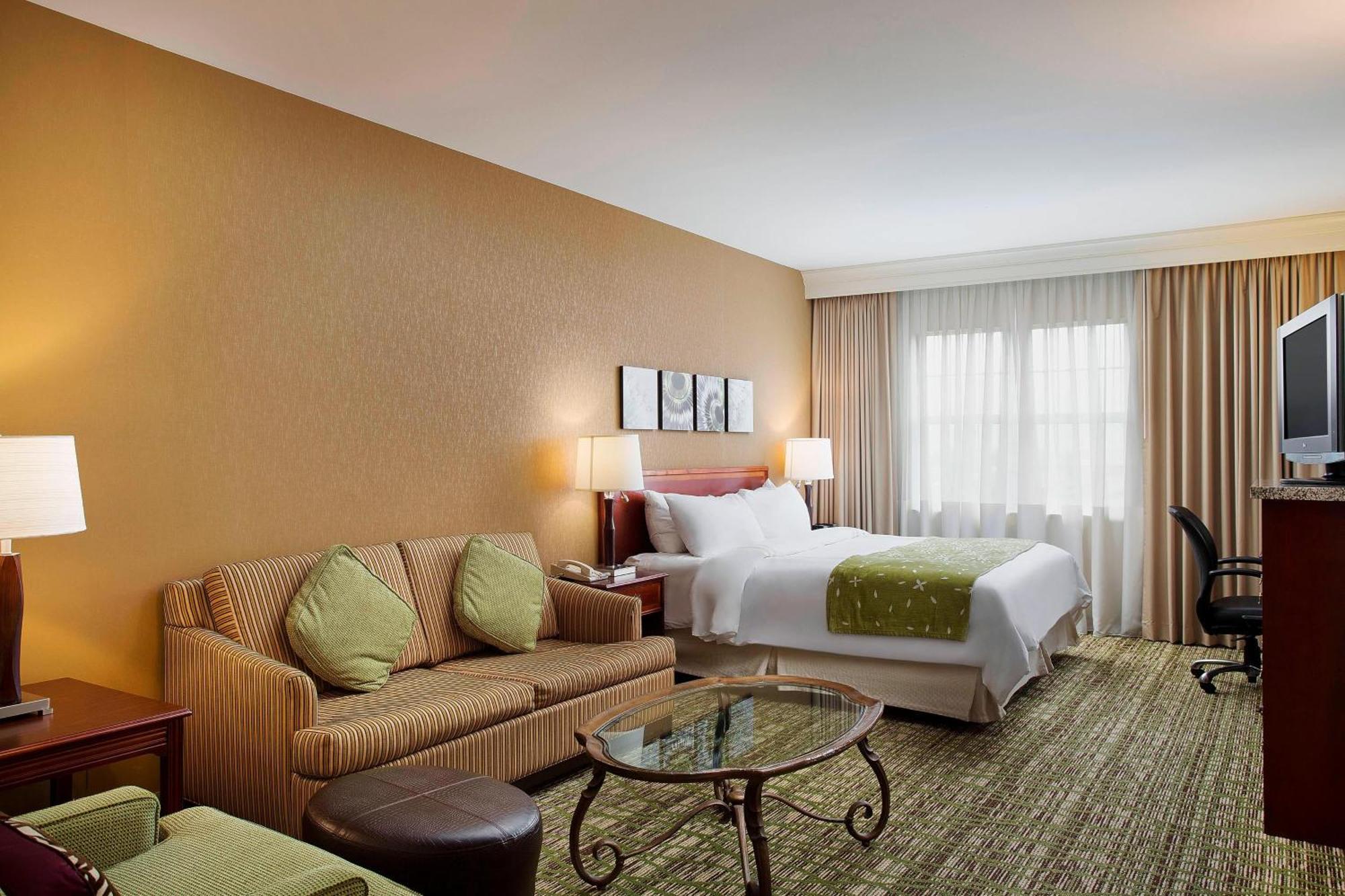 Chicago Marriott Midway Hotel Bedford Park Exterior photo