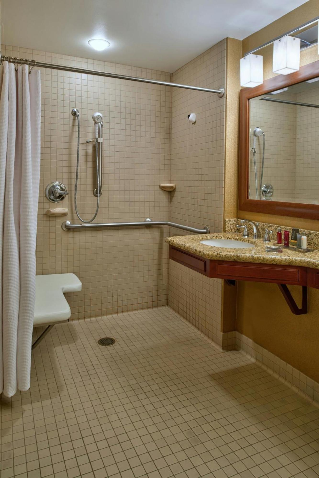 Chicago Marriott Midway Hotel Bedford Park Exterior photo