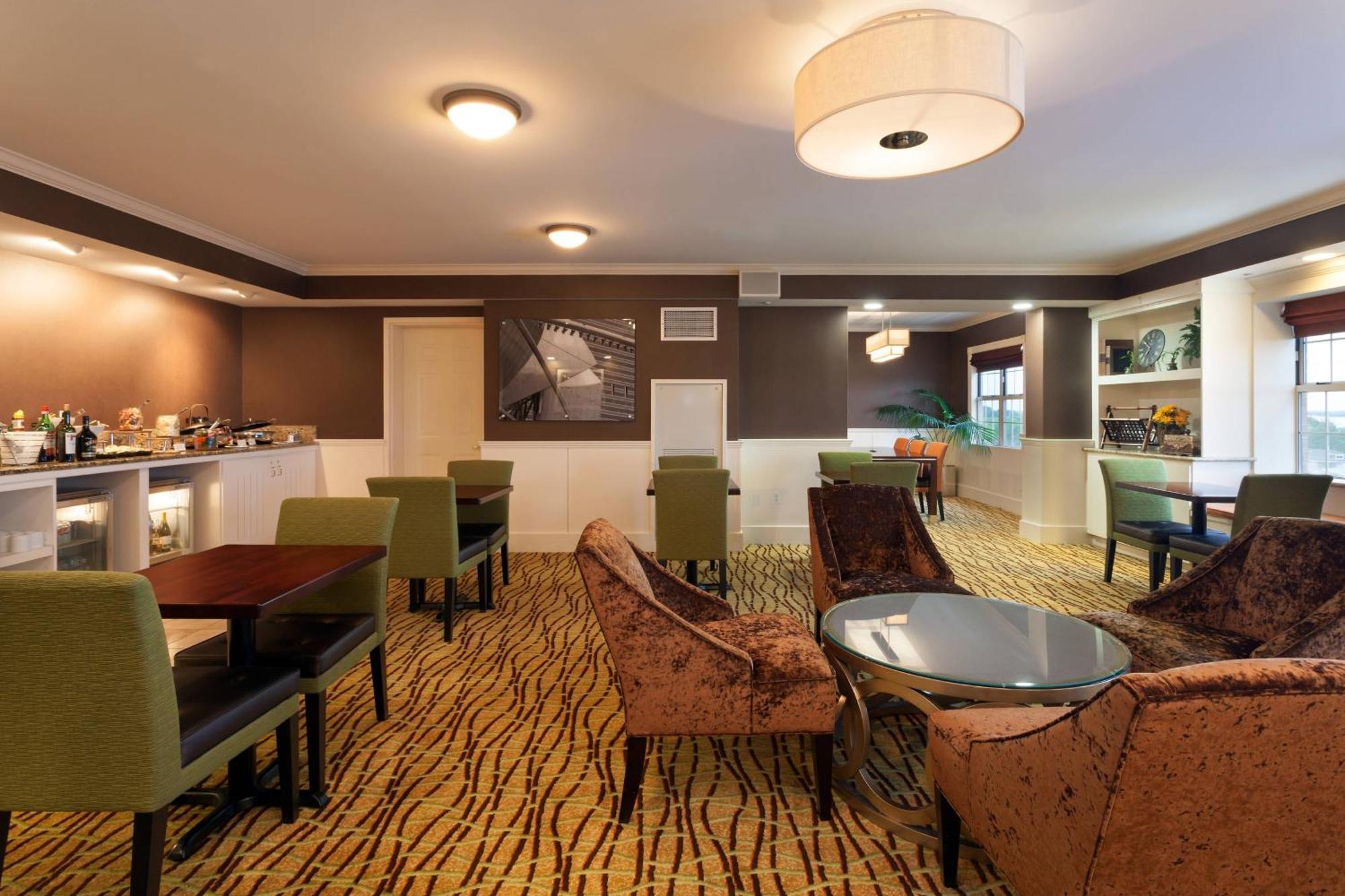 Chicago Marriott Midway Hotel Bedford Park Exterior photo